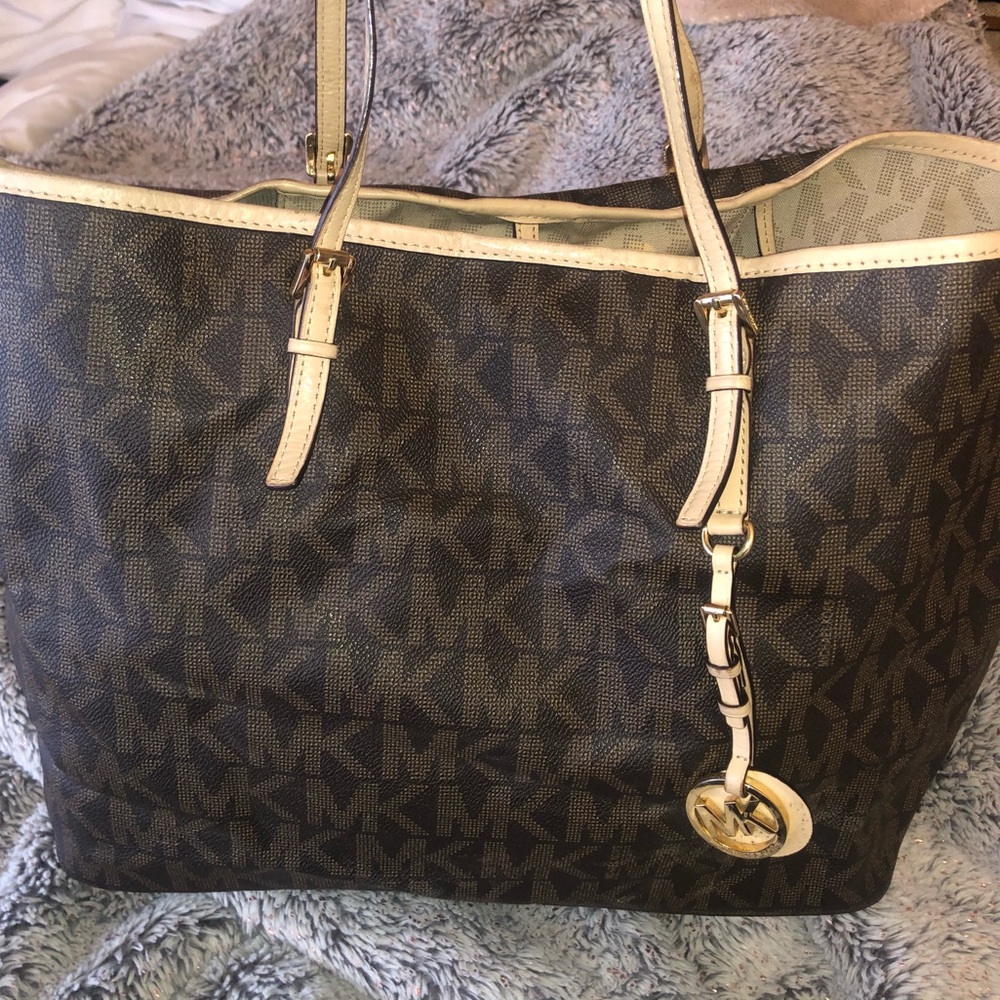 Michael kors tote